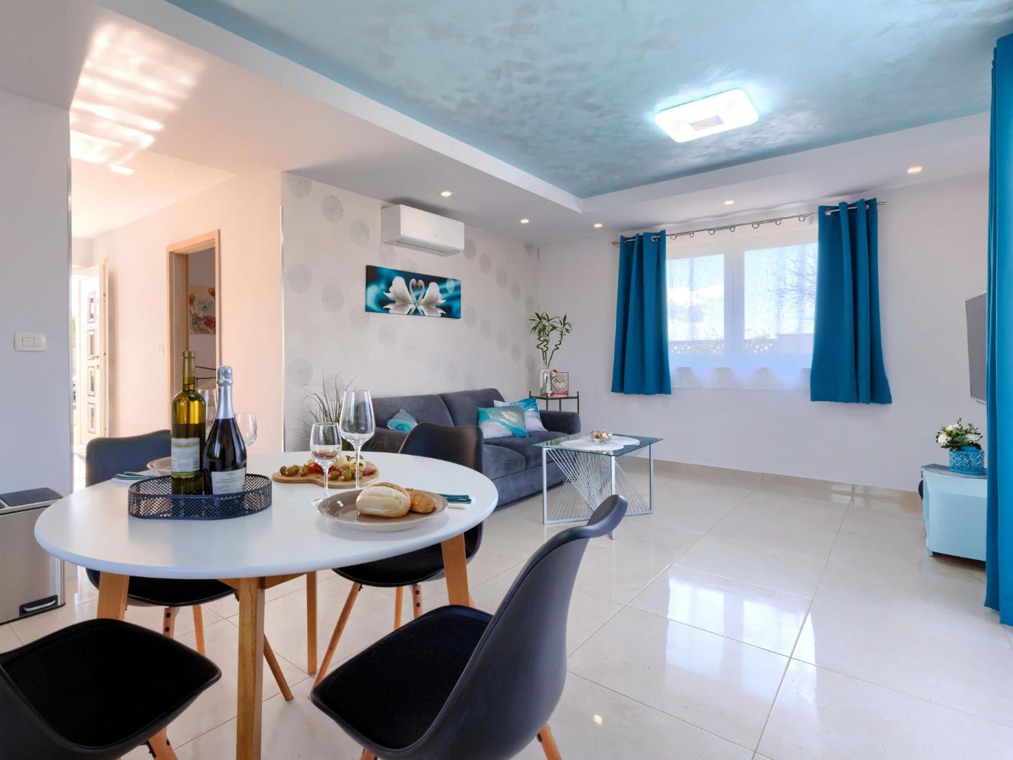 Holiday Home Villa Fenix By Interhome Zminj ภายนอก รูปภาพ