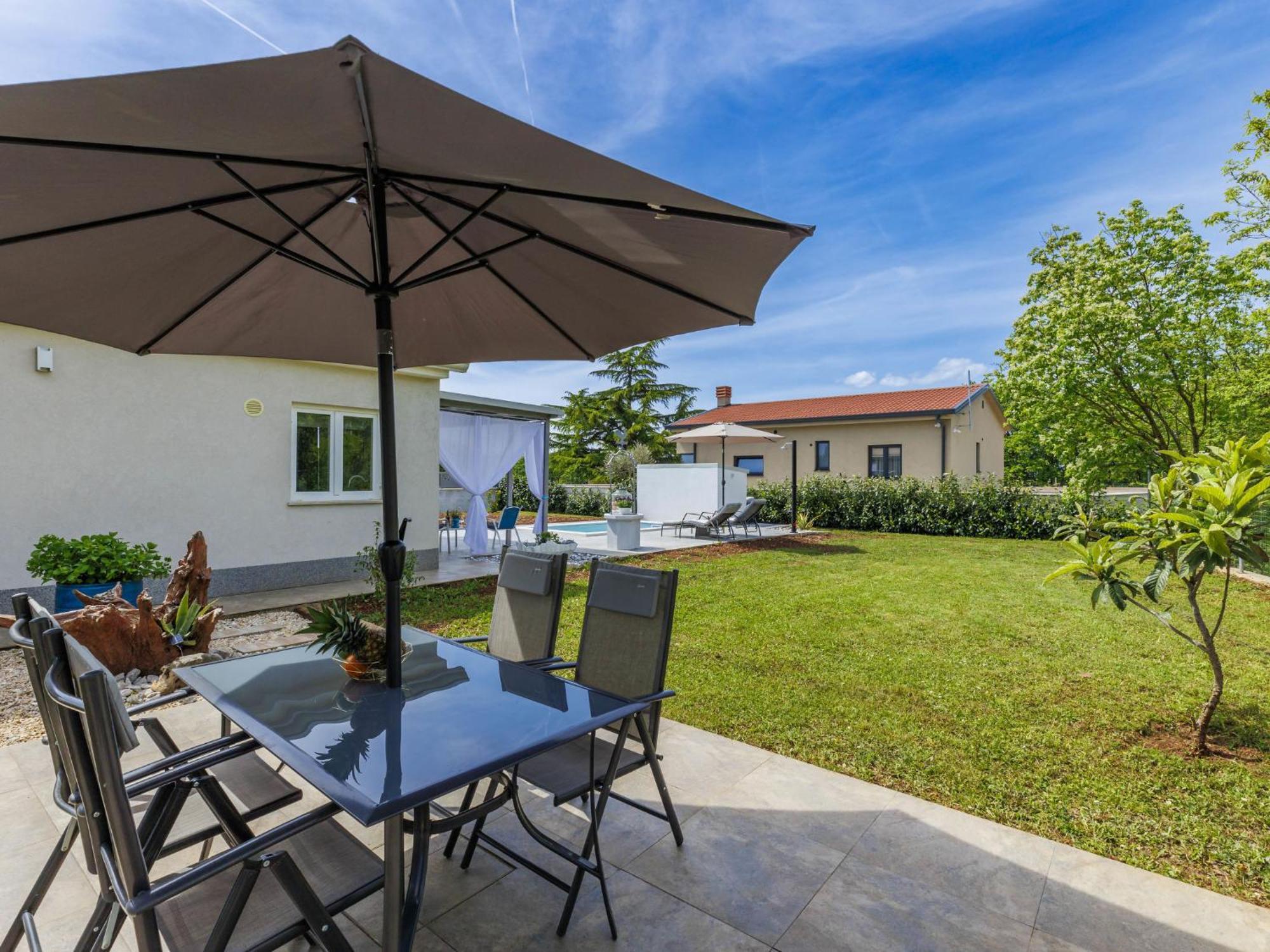 Holiday Home Villa Fenix By Interhome Zminj ภายนอก รูปภาพ