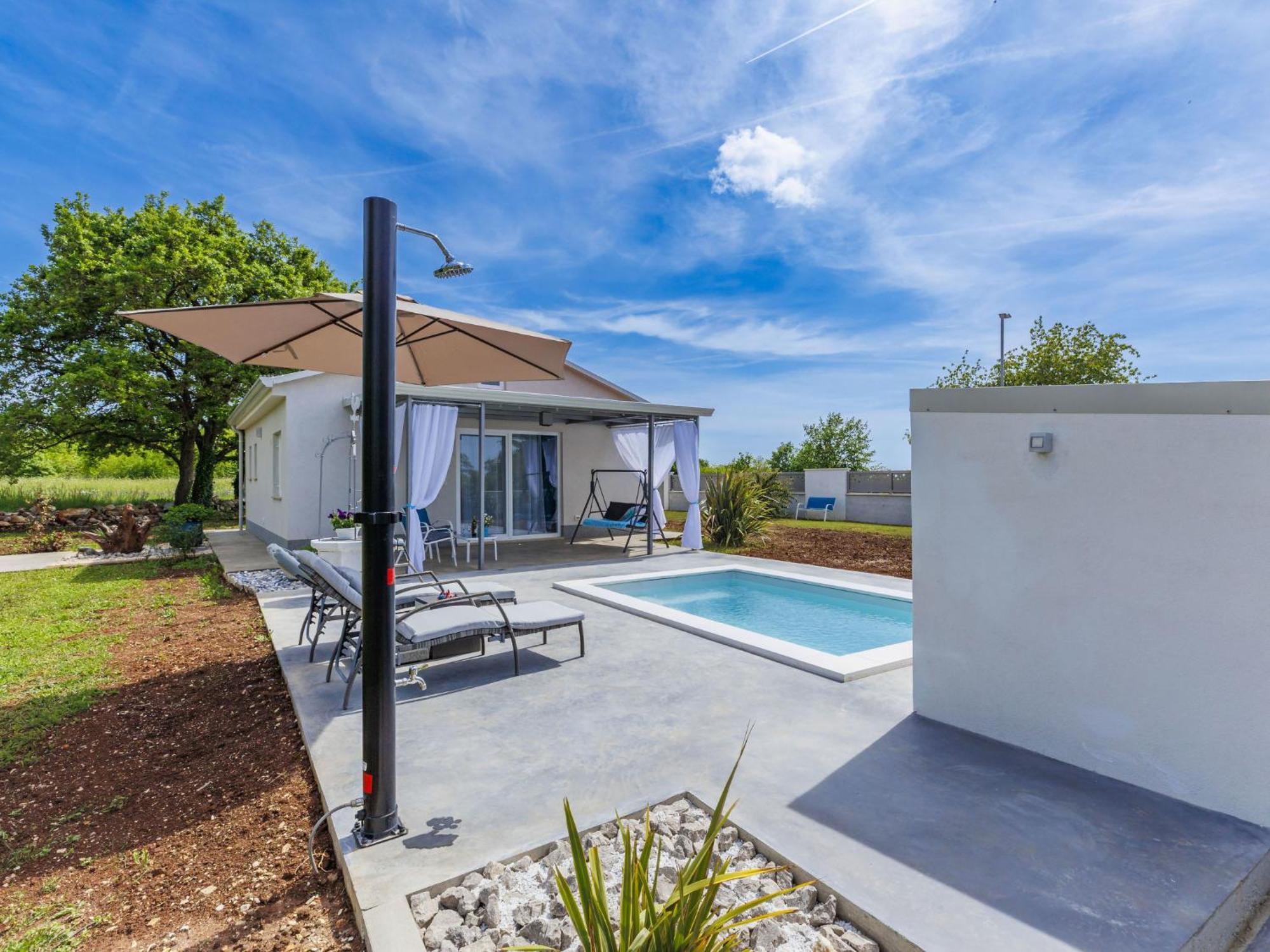 Holiday Home Villa Fenix By Interhome Zminj ภายนอก รูปภาพ