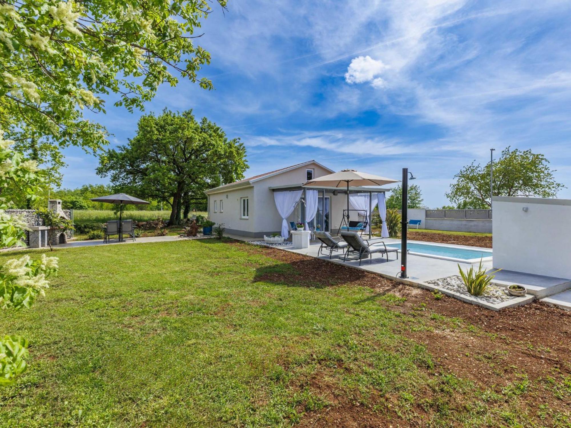Holiday Home Villa Fenix By Interhome Zminj ภายนอก รูปภาพ